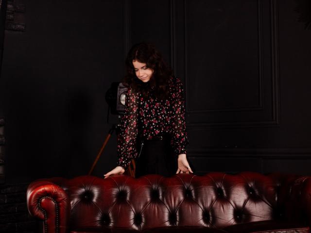 TinaRedly - Live sex cam - 17495270