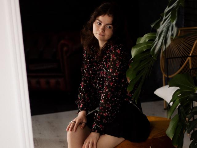 TinaRedly - Live sex cam - 17495370