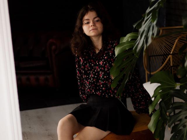 TinaRedly - Live Sex Cam - 17495374
