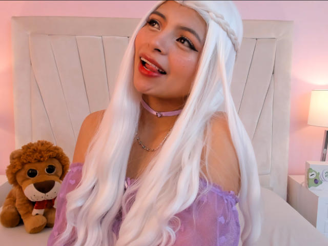 SophiaKing - Live sex cam - 17495618