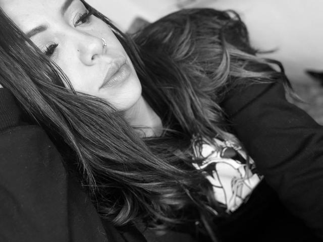 EmilyDurand - Sexe cam en vivo - 17497678