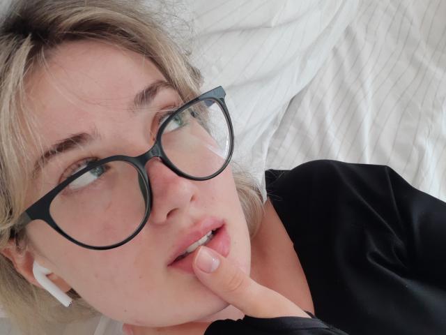 CindyFantasy - Live porn &amp; sex cam - 17500190