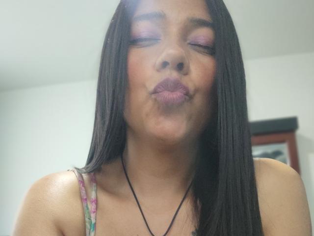 PauletteLove - Live Sex Cam - 17505006