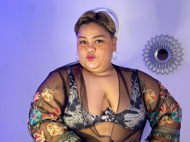 AnnelyToros - Live Sex Cam - 17522894