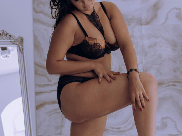 AlinaMilf - Sexe cam en vivo - 17537818