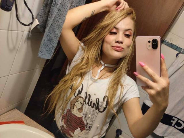 MajoSoler - Live Sex Cam - 17541842