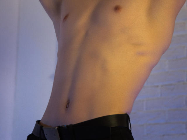 JamesParker - Live sex cam - 17541926