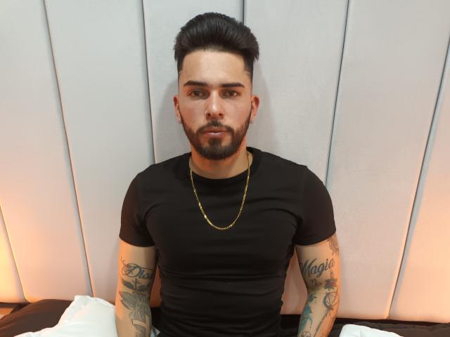 AndyCortez - Live Sex Cam - 17545058