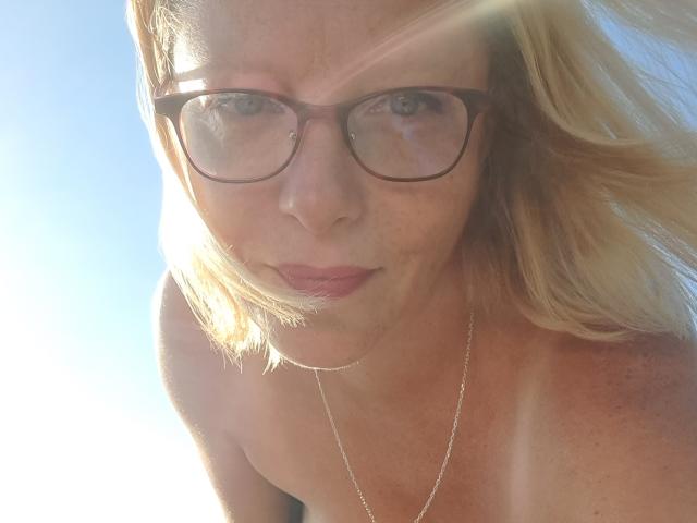EleanaRose - Live Sex Cam - 17549438