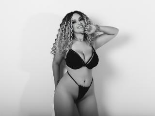 MiaMckenna - Live sex cam - 17552510