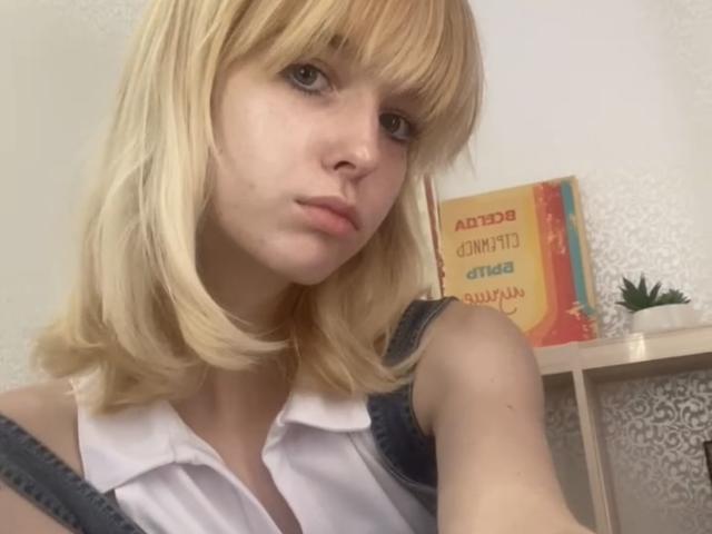 Blumi - Live porn &amp; sex cam - 17554114