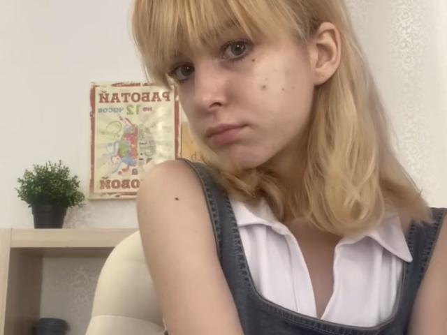 Blumi - Live porn &amp; sex cam - 17554246