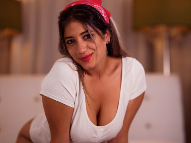 AnnaLua - Live sex cam - 17557134