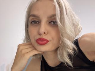 DouceAmelia - Live porn & sex cam - 17558814