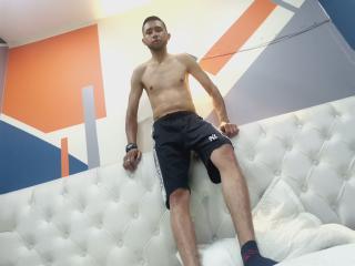 ThomasPark - Live sex cam - 17562538