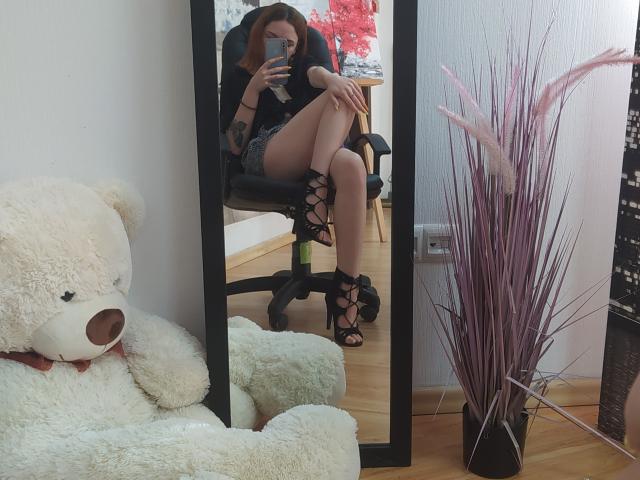 Rairie - Live sex cam - 17583190