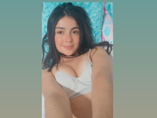 HeidyMillerr - Live sex cam - 17595030