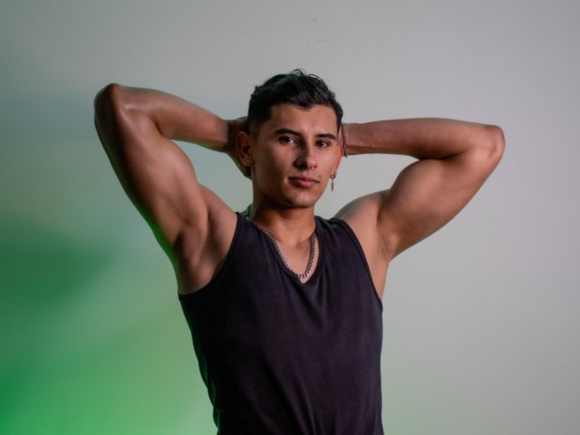 AleCool - Sexe cam en vivo - 17611710