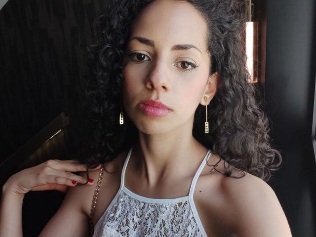 MoniqueCurlz - Live Sex Cam - 17614946