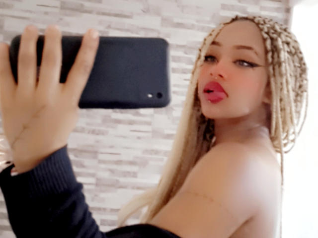 ValkiriaLee - Live Sex Cam - 17621750