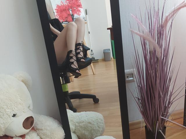 Rairie - Live sex cam - 17630434