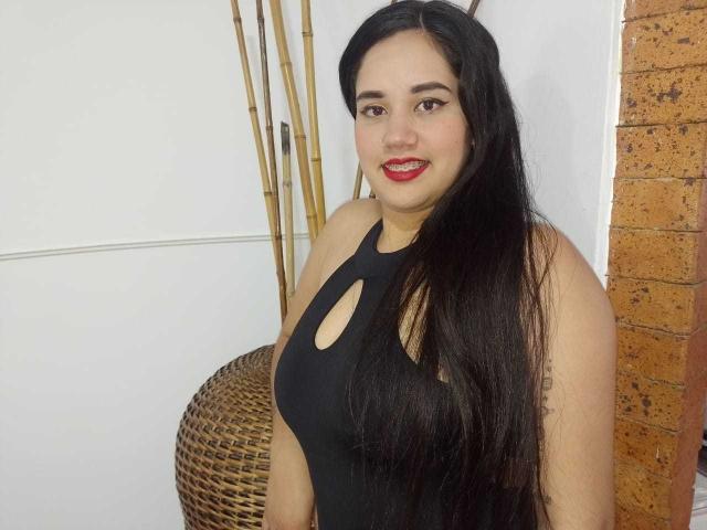 AleishaFoxy - Live sex cam - 17633178