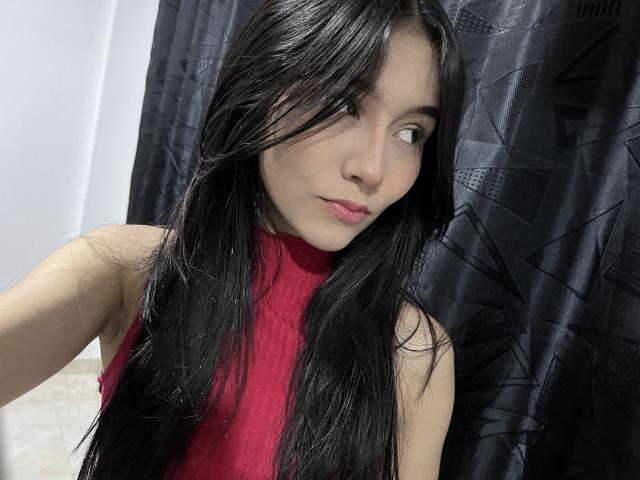 DeisyWest - Live sex cam - 17642622