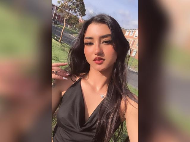 LuciaCalixto - Live sex cam - 17649030