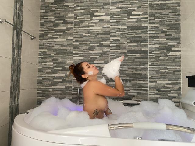 EmilyParkerr - Live sex cam - 17650278