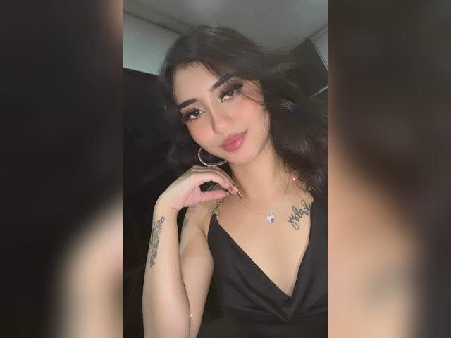 LuciaCalixto - Live sex cam - 17650882