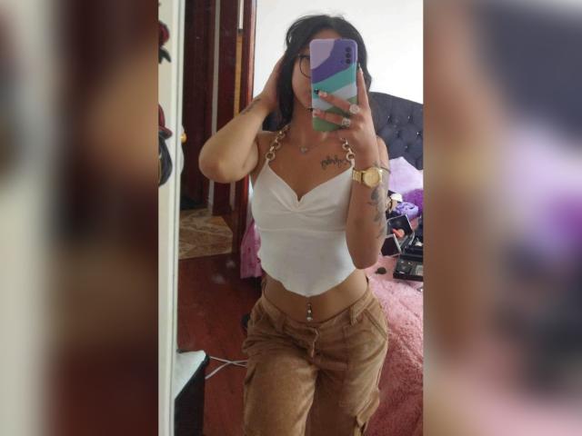 LuciaCalixto - Live sex cam - 17650922