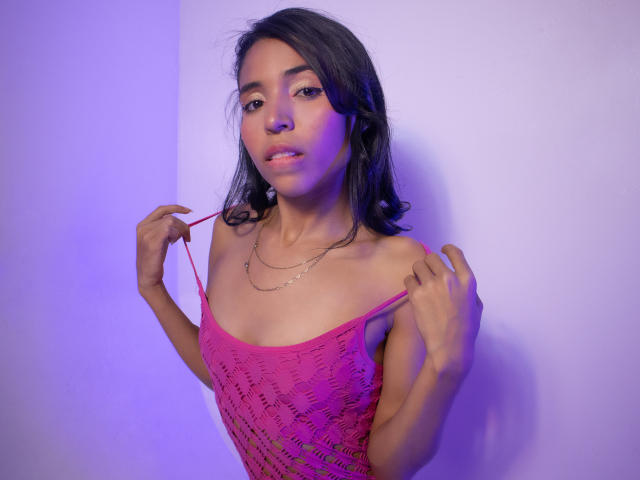 LaylaBrowns - Live Sex Cam - 17651390