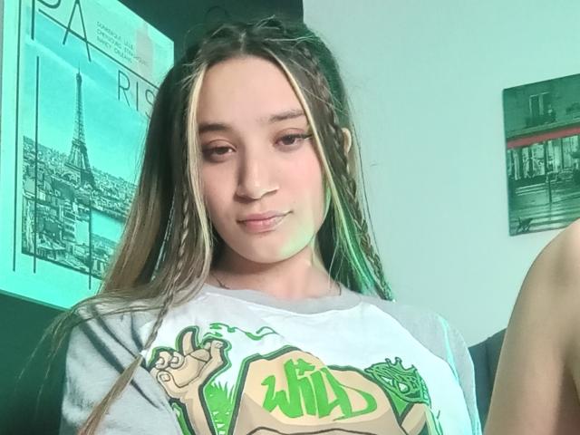 SaharaRoberts - Live porn &amp; sex cam - 17655970