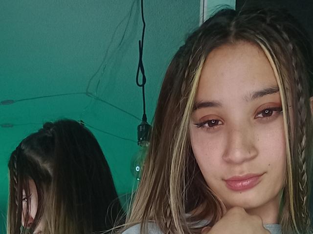 SaharaRoberts - Live sex cam - 17655998