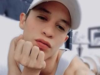 LeonardoBigCock - Live Sex Cam - 17672854