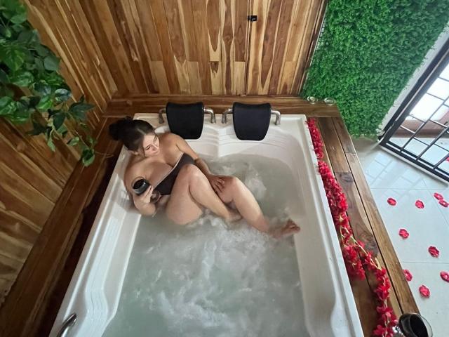 EmilySantiny - Sexe cam en vivo - 17688558