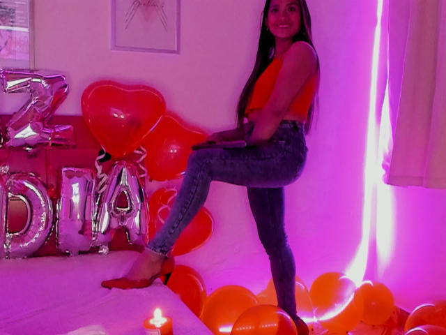 PerlaFortuna - Live sex cam - 17696390