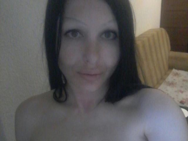 ValeryaInteresting - Live porn &amp; sex cam - 17696410