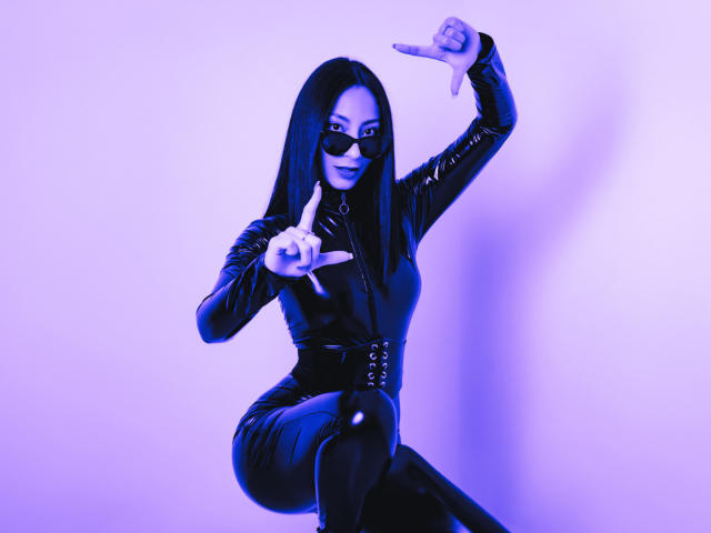 JuliethCallen - Live Sex Cam - 17699446