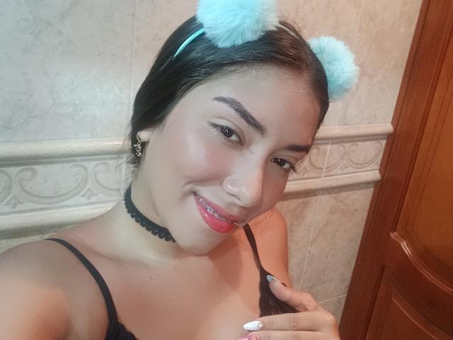 SharonKlart - Live porn &amp; sex cam - 17707182