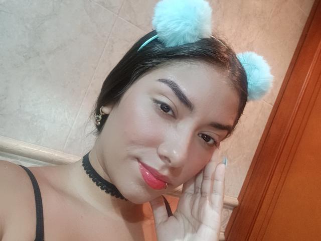 SharonKlart - Live porn &amp; sex cam - 17707190