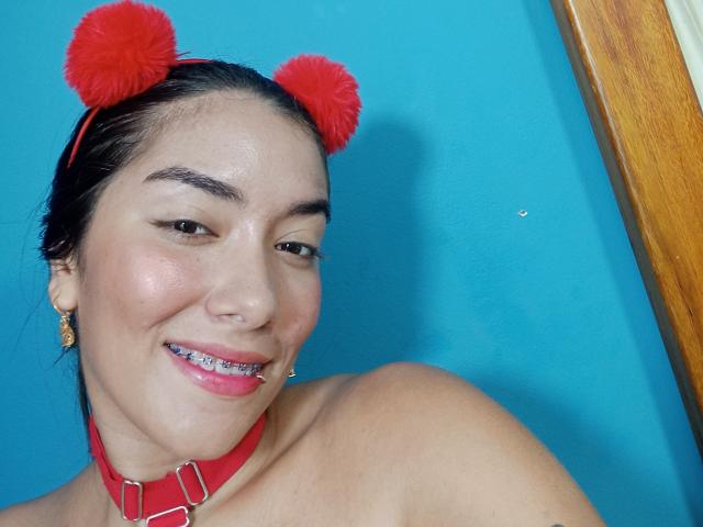 SharonKlart - Live sexe cam - 17707554