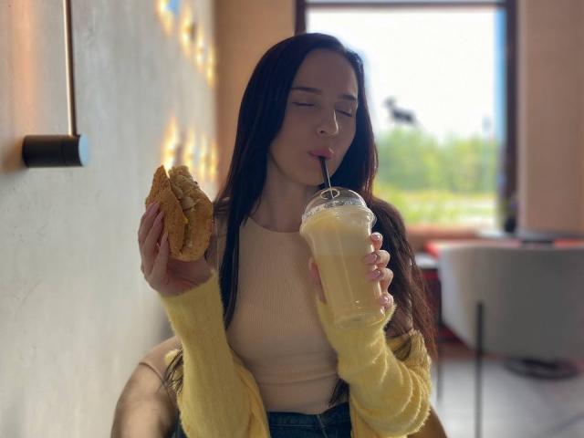 EmilyMoony - Sexe cam en vivo - 17708478