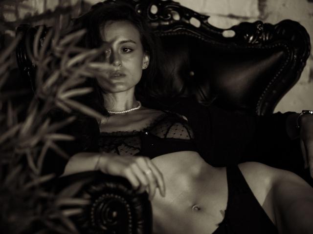 AlesyaDrons - Live sex cam - 17719374