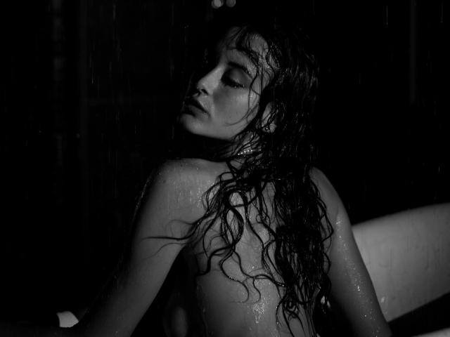 AlesyaDrons - Live sexe cam - 17719914