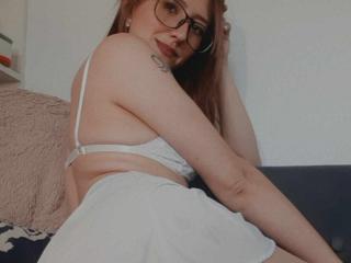 MiaGarcia - Live porn & sex cam - 17720106