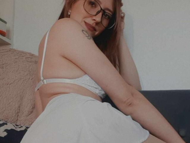 MiaGarcia - Live sex cam - 17720106