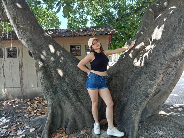 AtheneaRossi - Live Sex Cam - 17722858