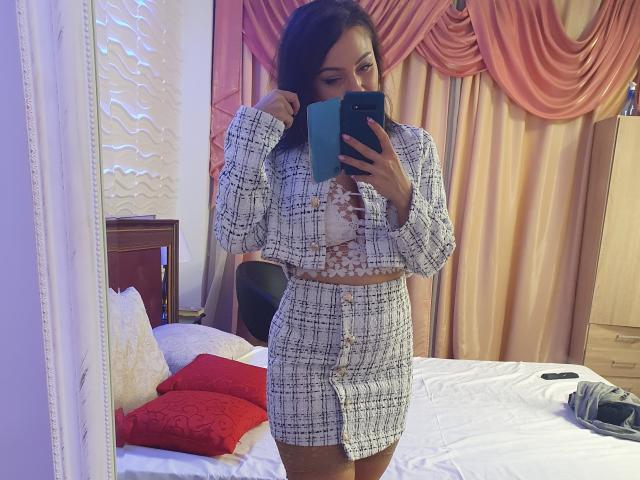 JolieXKitty - Live sex cam - 17728922