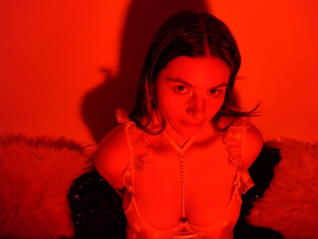 AtheneaRossi - Live sex cam - 17732142